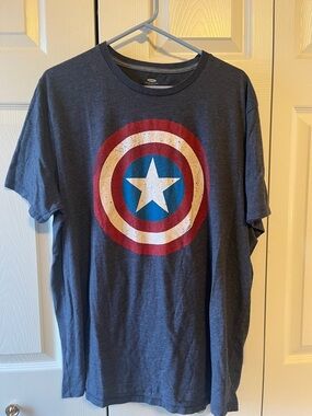 Old Navy Men's Graphic Tee - Navy Blue with Red, White & Blue Shield